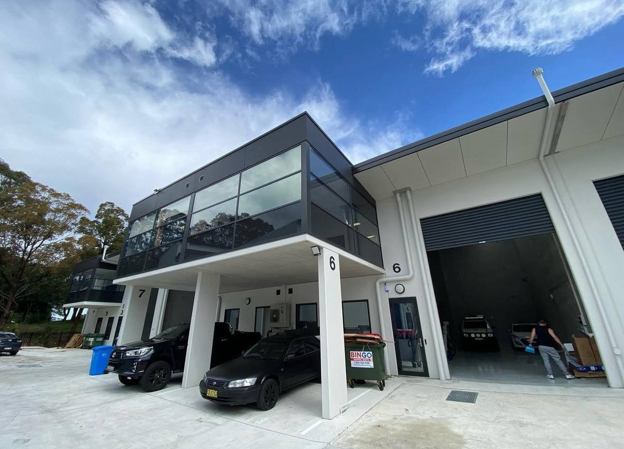 Best Safety Window Film Installation Services in Rhodes for Property Protection