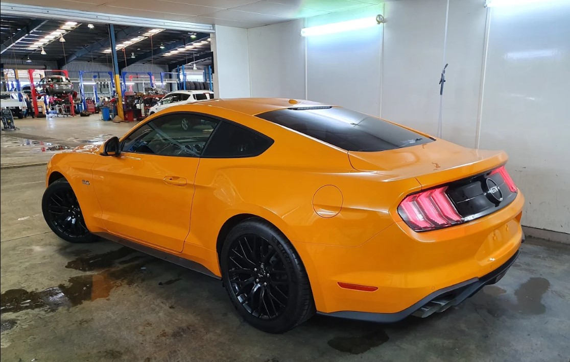 Affordable & Best Car Window Repair and Replacement in Rhodes