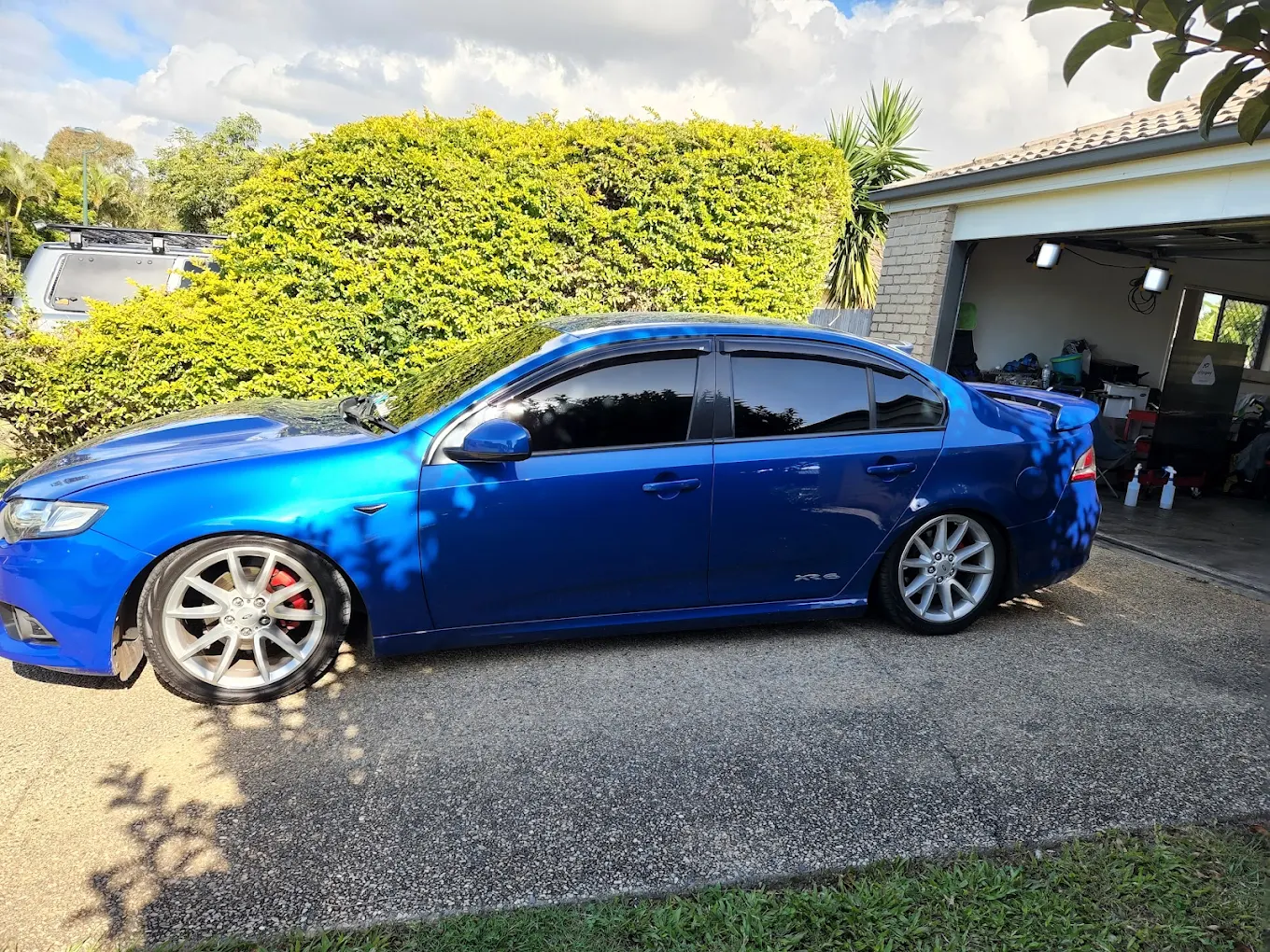 Ceramic Tinting Services Warriewood – Ultimate Protection for Your Vehicle